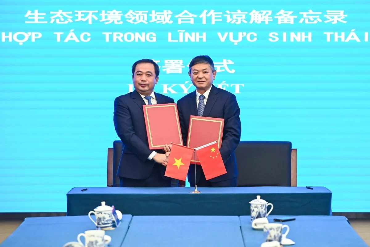 Ký kết Bản ghi nhớ hợp tác giữa Bộ Sinh thái và Môi trường Trung Quốc với Bộ Nông nghiệp và Môi trường Việt Nam