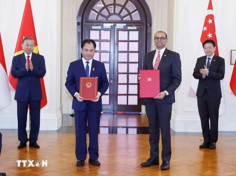 Tổng Bí thư, Chủ tịch nước Tô Lâm chứng kiến Lễ trao các văn kiện hợp tác Việt Nam- Singapore